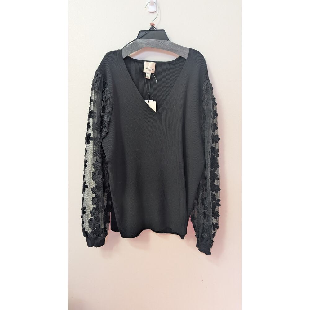NWT INDUSTRY REPUBLIC CLOTHING Caballo Floral-Lace Sleeve Sweater Black Size 3X